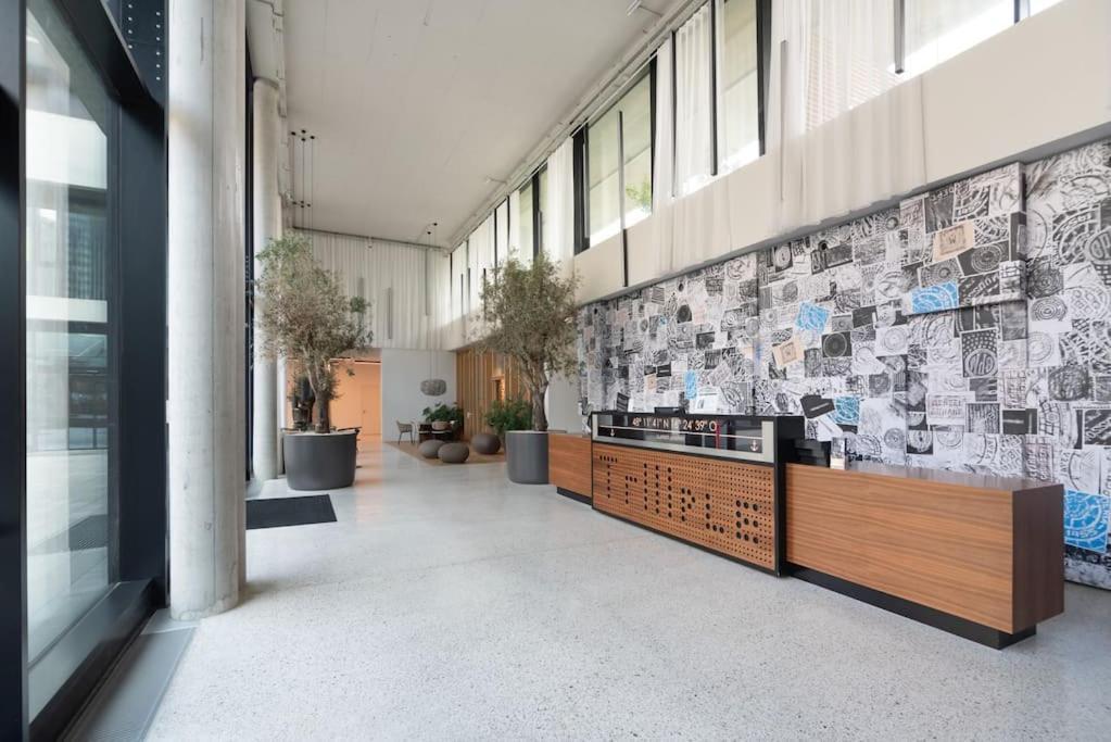 Ferienwohnung Hoch Hinaus, Neu Und Stilvoll Mit Pool Am Dach Wien Exterior foto